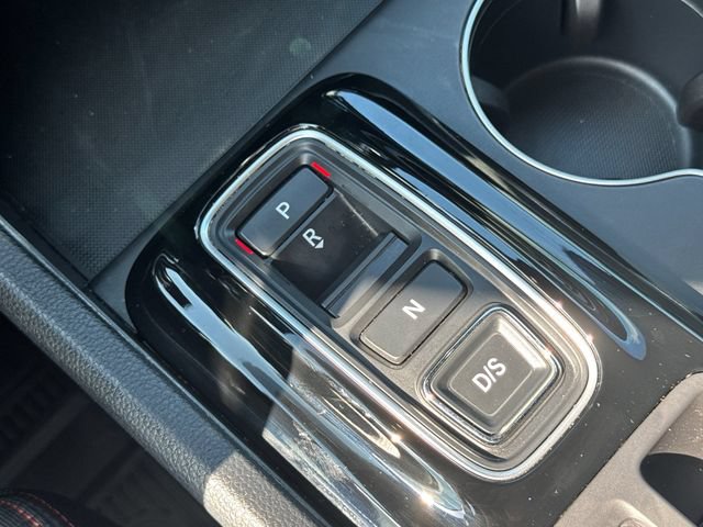 Used 2025 Honda Pilot Sport image 23