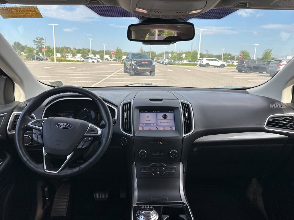 Used 2019 Ford Edge SEL w/ Equipment Group 201A FWD image 18