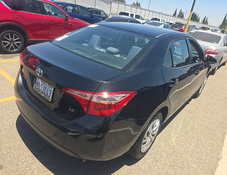 Used 2019 Toyota Corolla LE FWD image 2