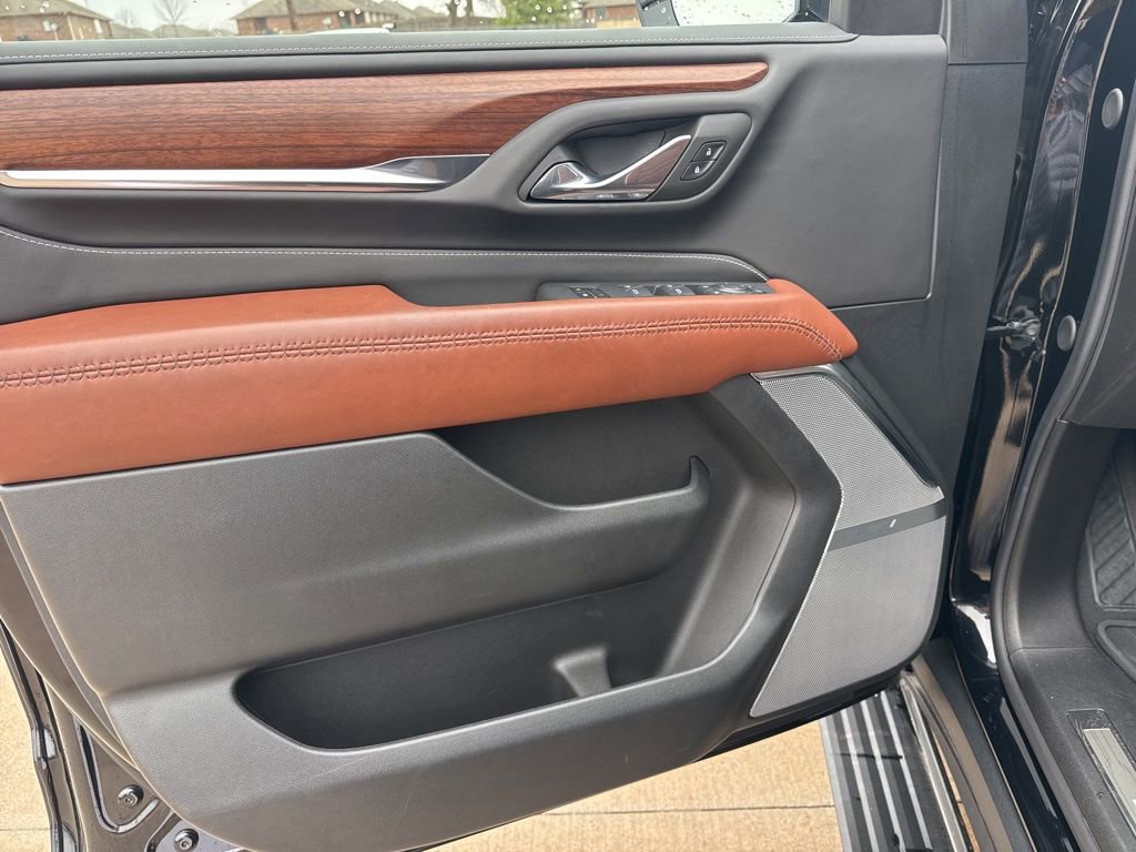 Used 2024 GMC Yukon XL Denali Ultimate w/ LPO, Illumination Package image 13