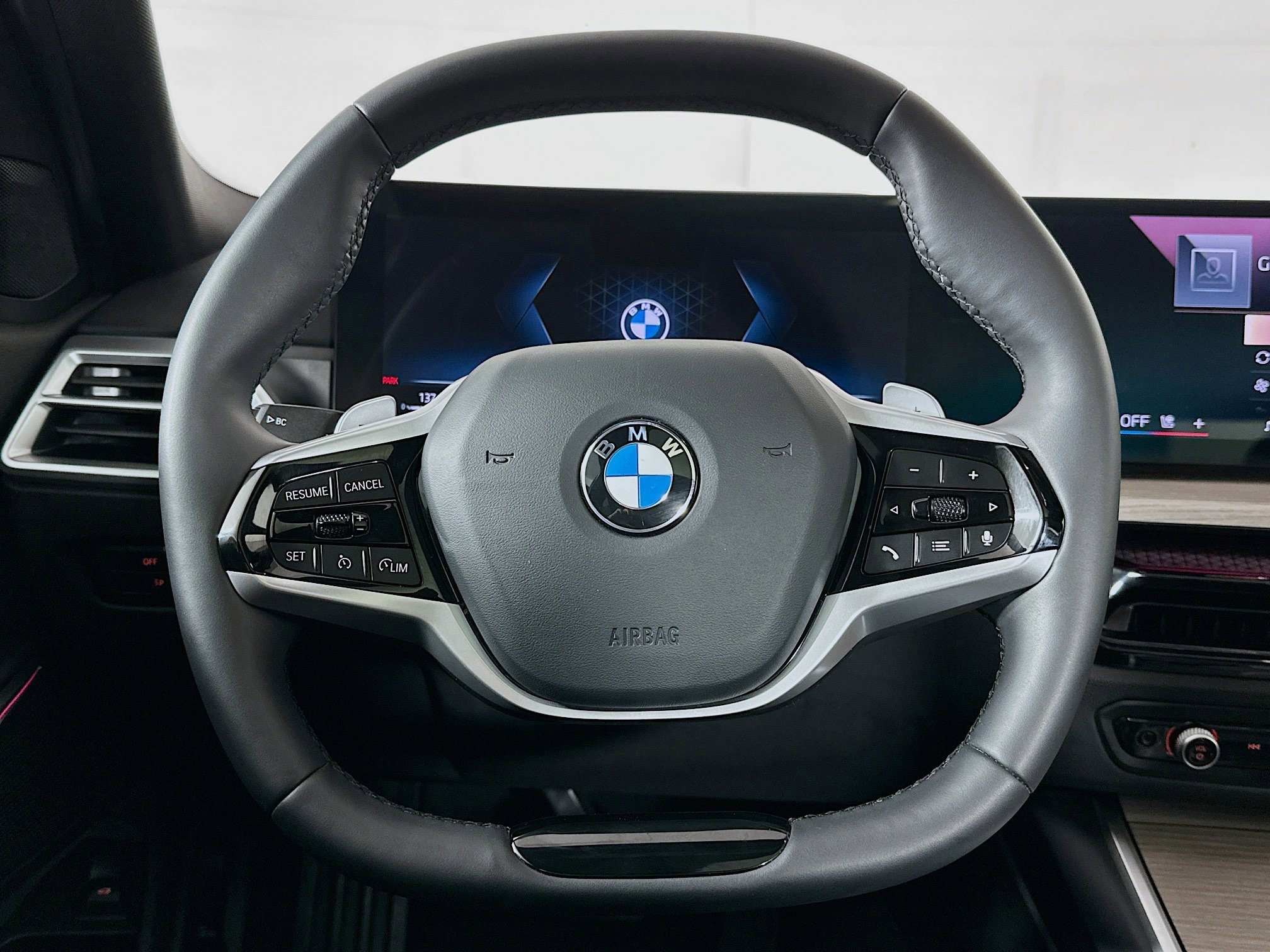 Used 2025 BMW 330i Sedan image 18