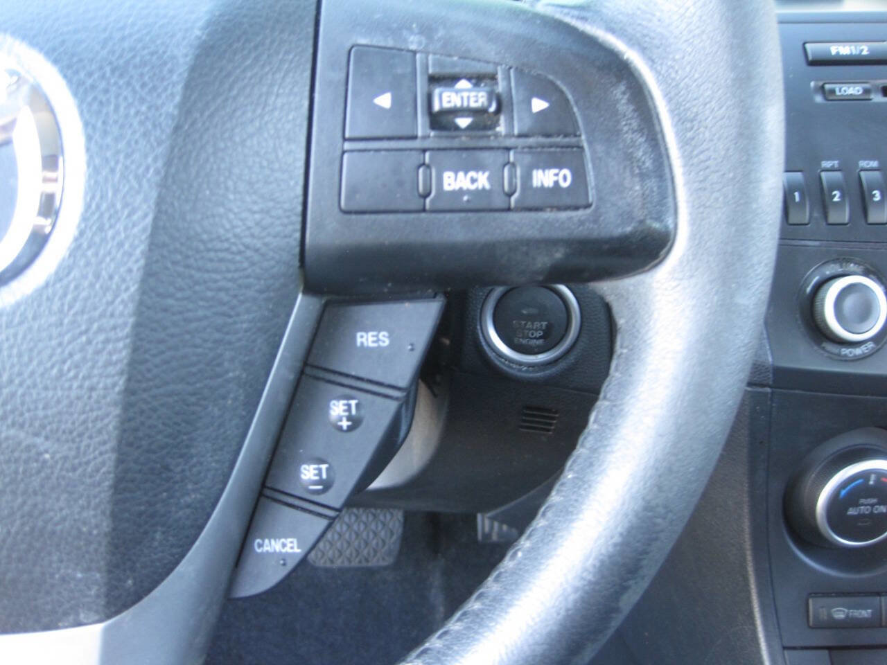 Used 2013 MAZDA MAZDA3 i Touring image 35