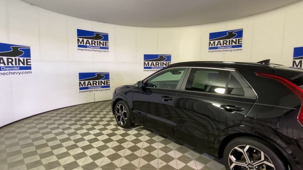 Used 2024 Kia Niro EX Touring FWD image 8