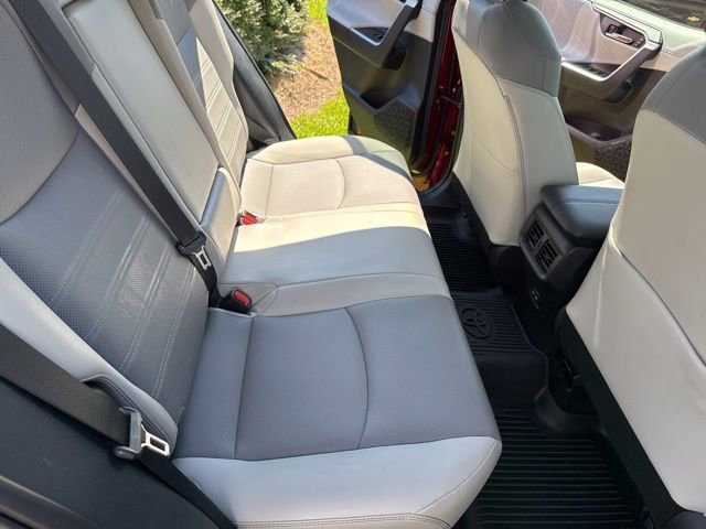 Used 2024 Toyota RAV4 Limited image 29