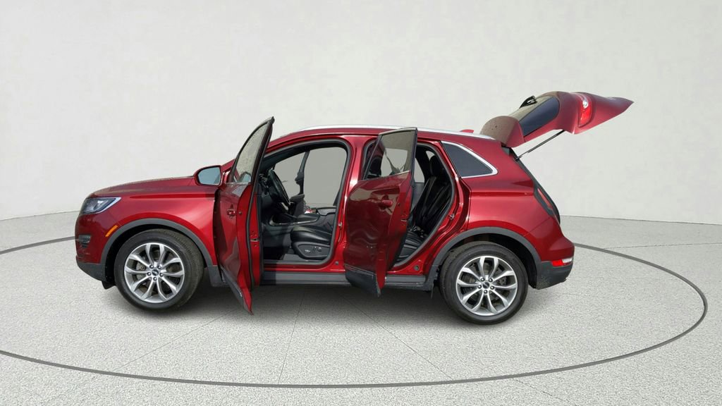 Used 2015 Lincoln MKC FWD w/ Equipment Group 101A Select image 11