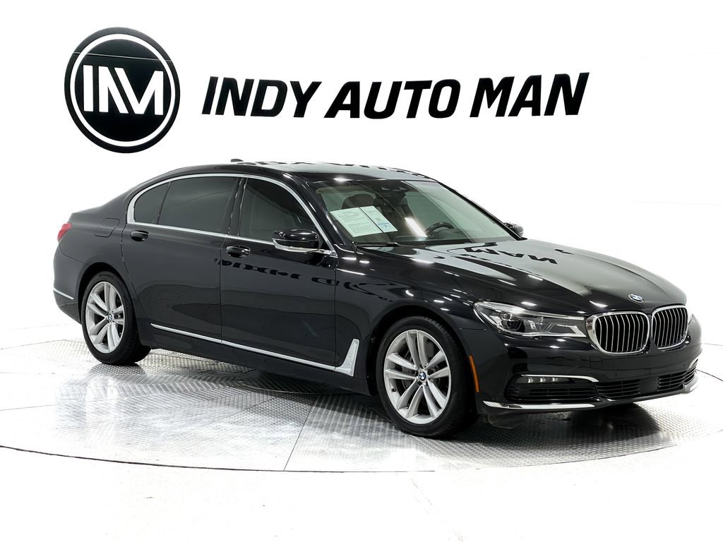 Used 2018 BMW 750i w/ Executive Package RWD image 2