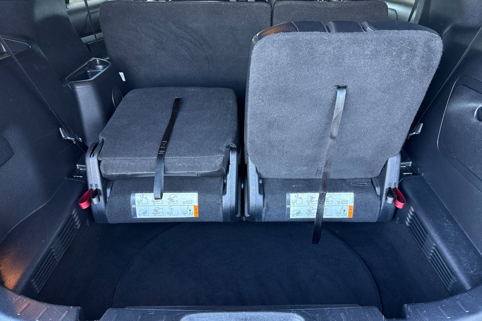 Certified 2017 Ford Explorer XLT w/ Equipment Group 202A image 17