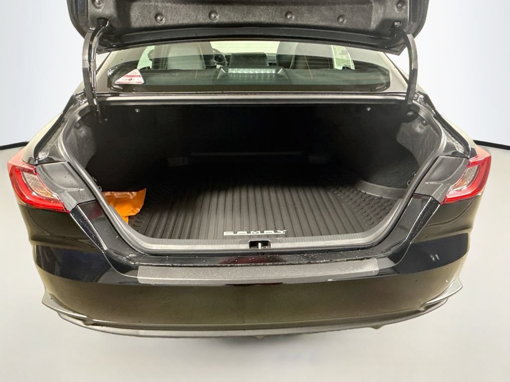 New 2026 Toyota Camry SE w/ Convenience Package FWD image 23