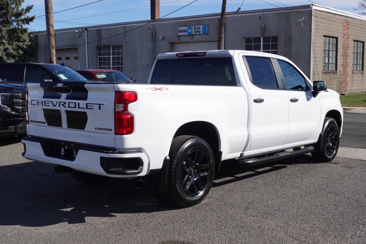 Used 2024 Chevrolet Silverado 1500 Custom w/ Rally Edition AWD/4WD image 4
