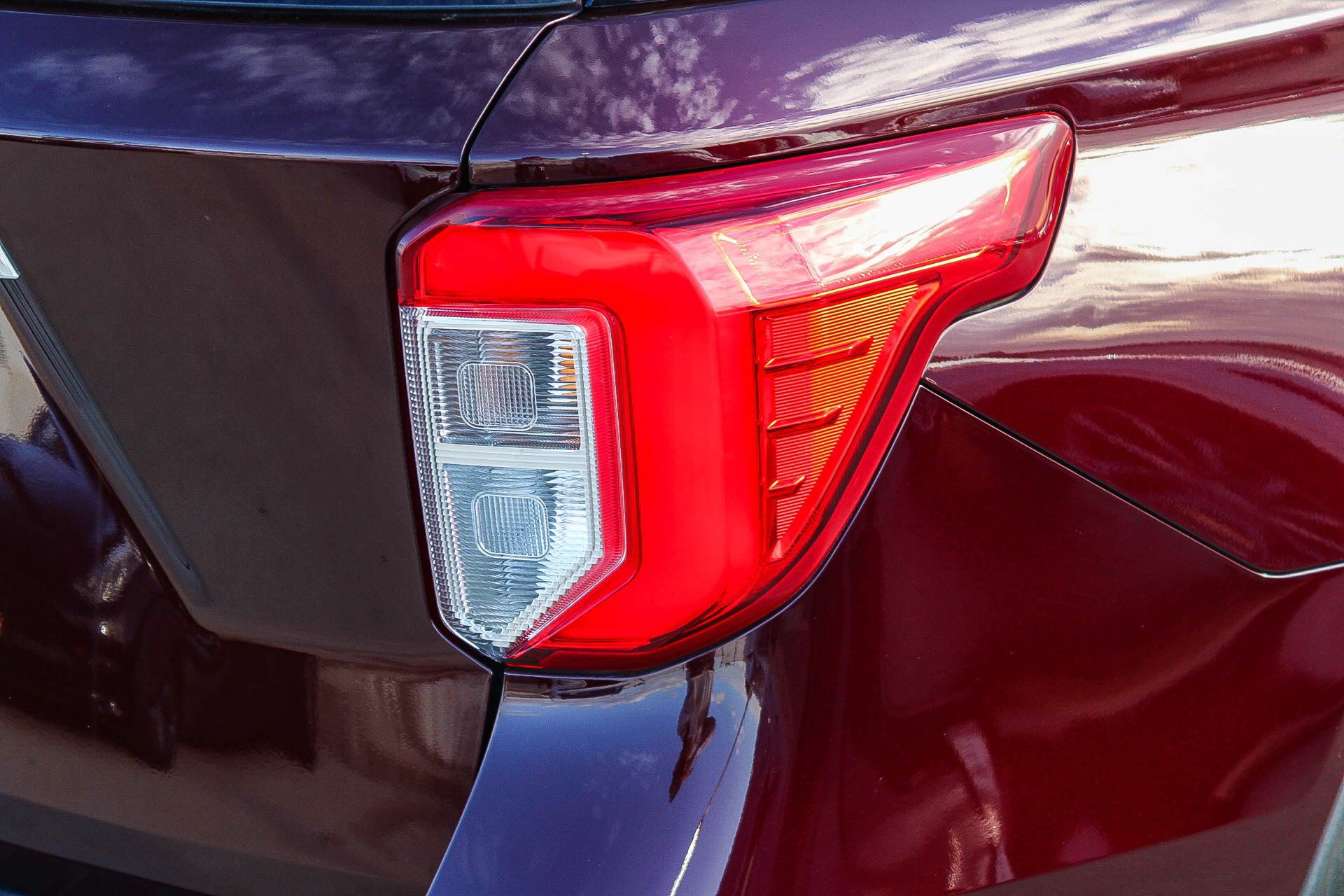 Used 2022 Ford Explorer XLT image 10