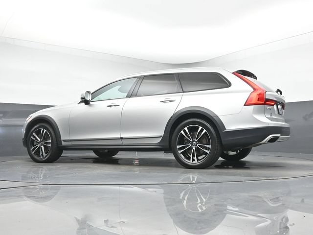 Used 2018 Volvo V90 T5 Cross Country w/ Plus Package AWD/4WD image 38