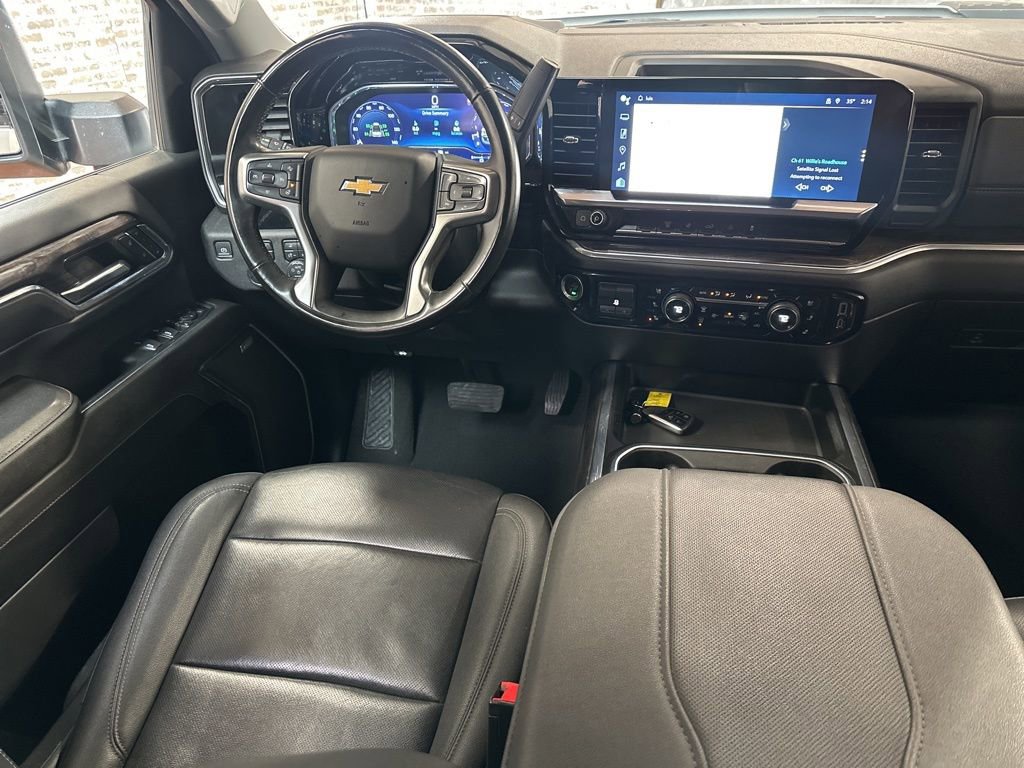 Used 2024 Chevrolet Silverado 2500 LTZ w/ LTZ Convenience Package image 14