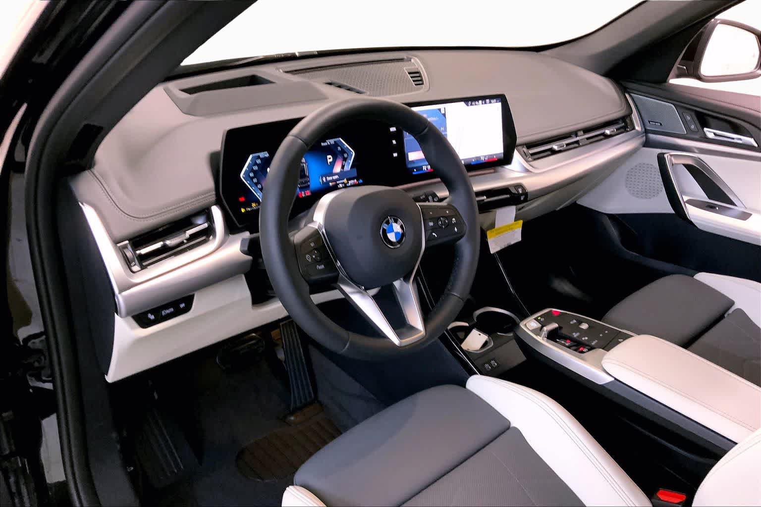 New 2026 BMW X1 xDrive28i w/ Technology Package AWD/4WD image 8