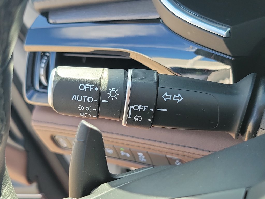Used 2024 Acura MDX w/ Advance Package AWD/4WD image 17