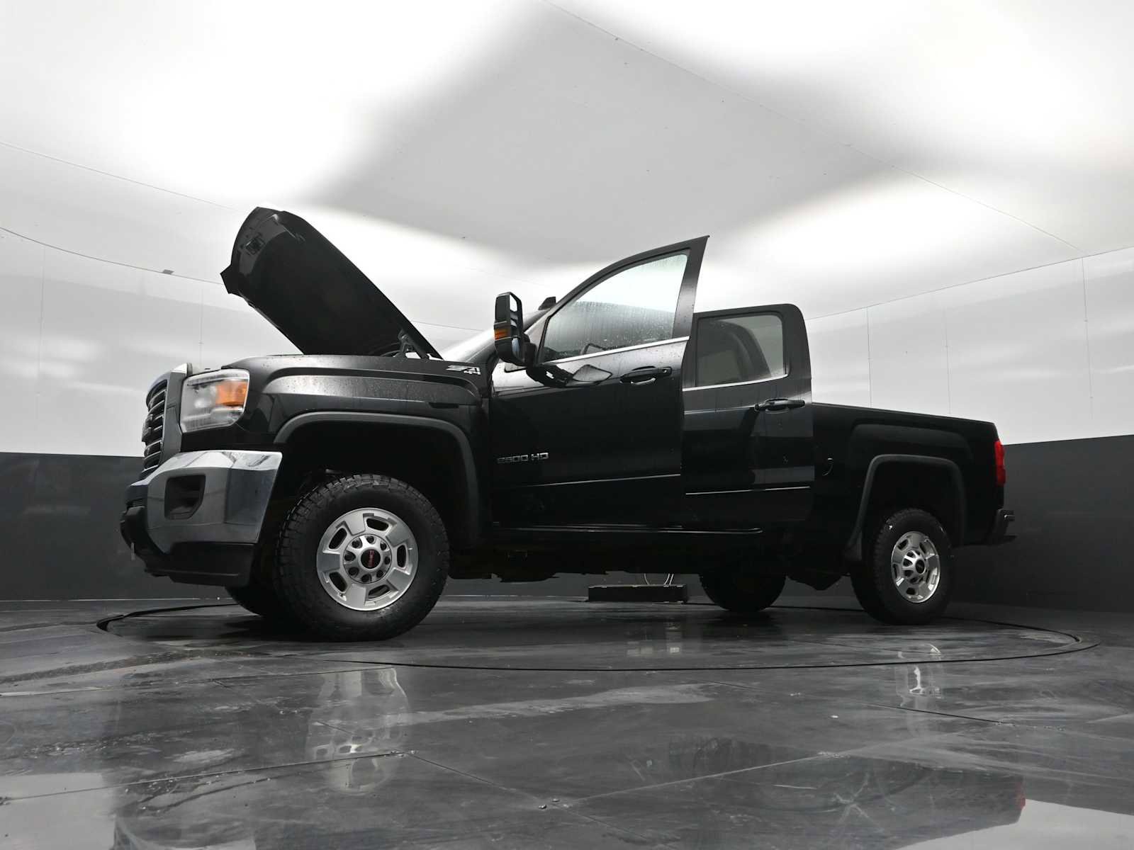 Used 2019 GMC Sierra 2500 SLE w/ Snow Plow Prep Package image 31