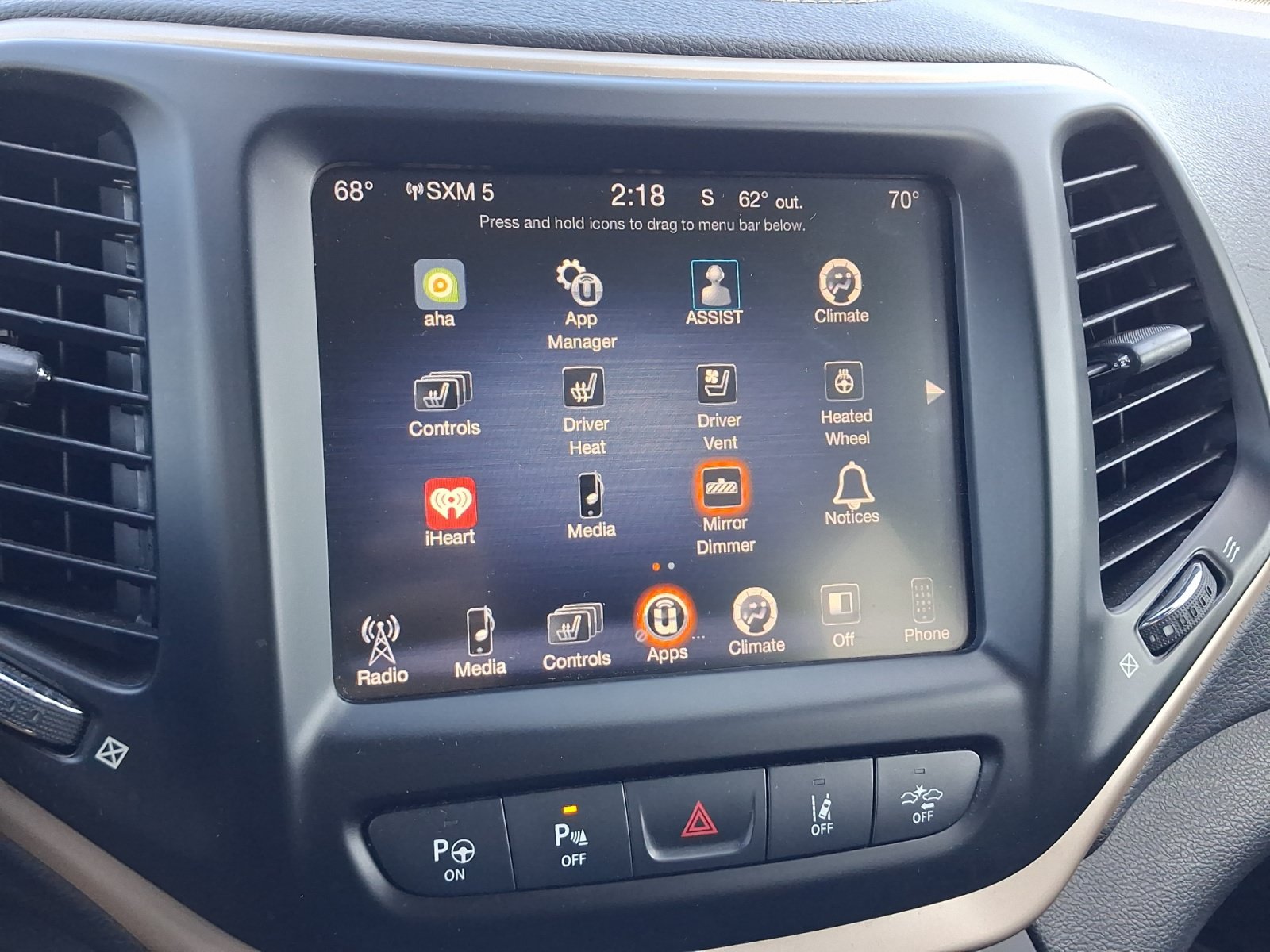 Used 2015 Jeep Cherokee Limited w/ Luxury Group AWD/4WD image 15