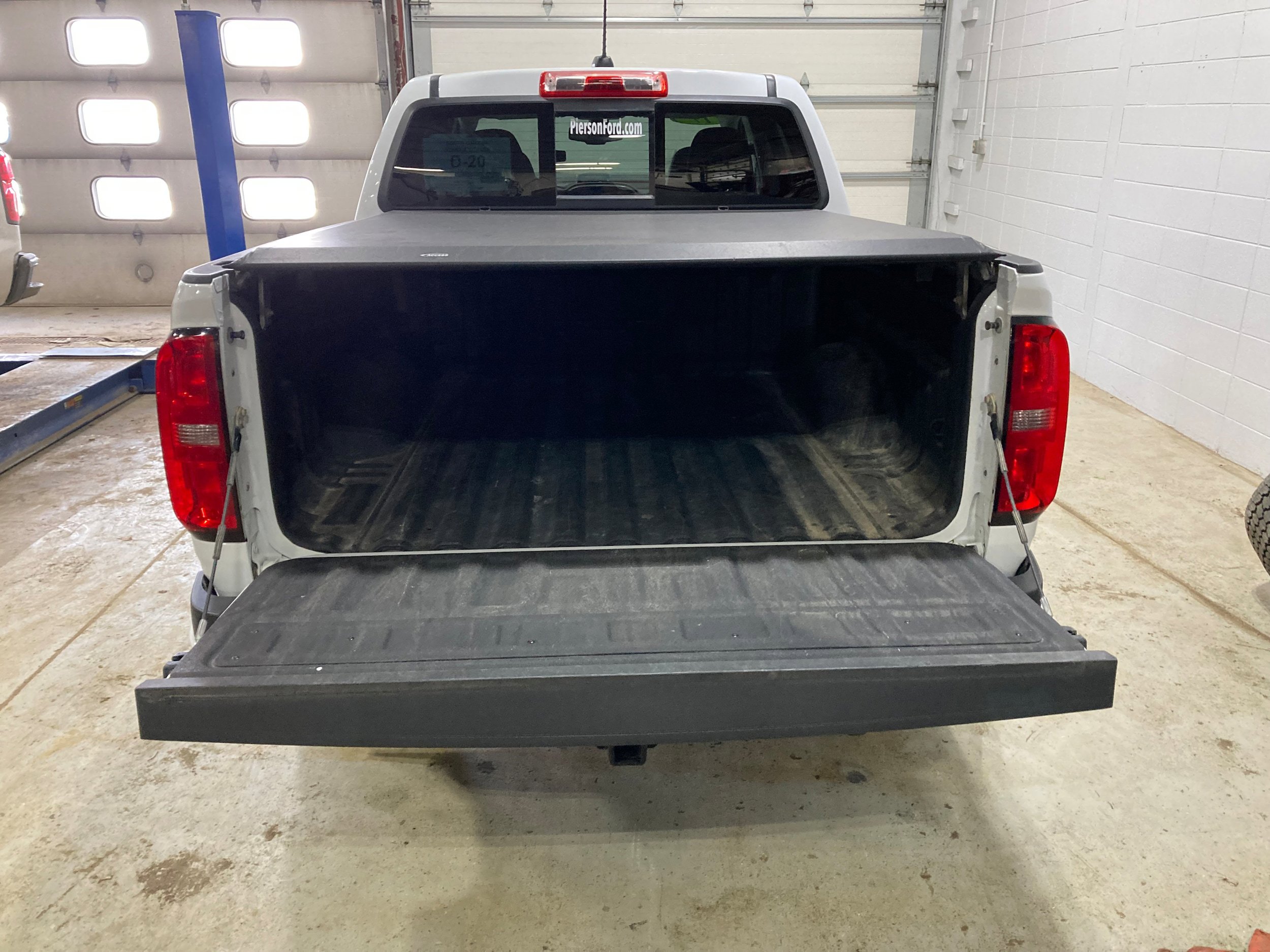 Used 2017 Chevrolet Colorado Z71 image 14