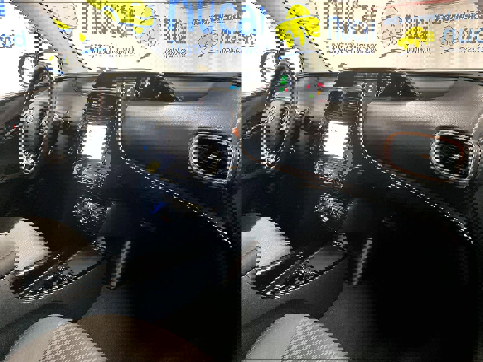 Certified 2020 Toyota Prius Prime LE w/ Carpet Mat Package image 14