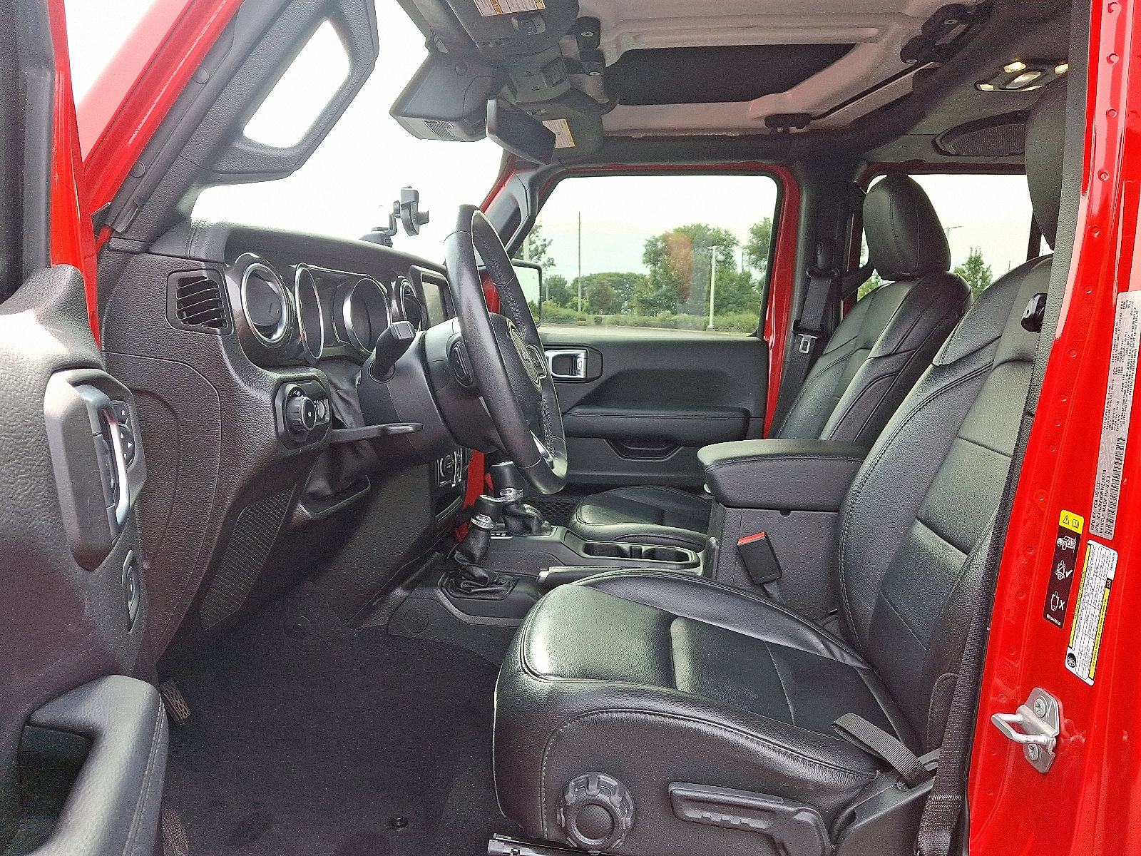 Used 2022 Jeep Wrangler Unlimited Sahara image 13