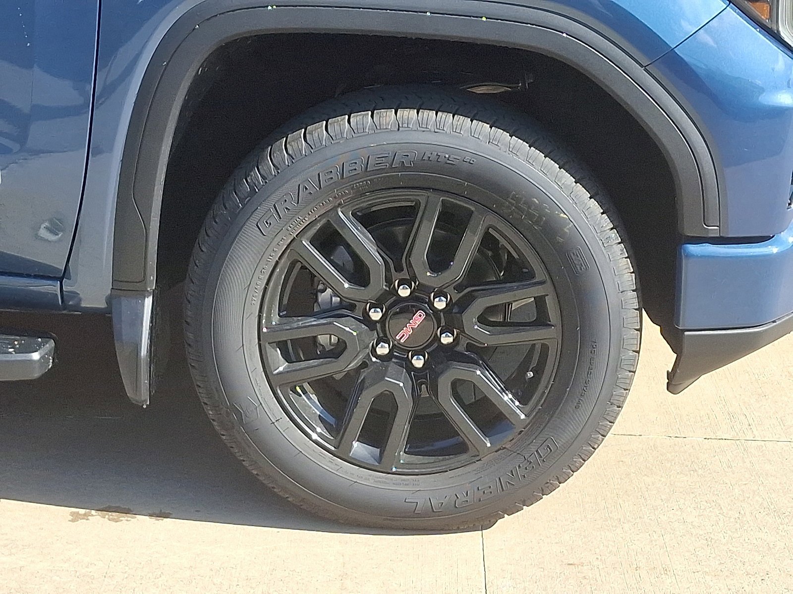 New 2026 GMC Sierra 1500 Elevation image 8