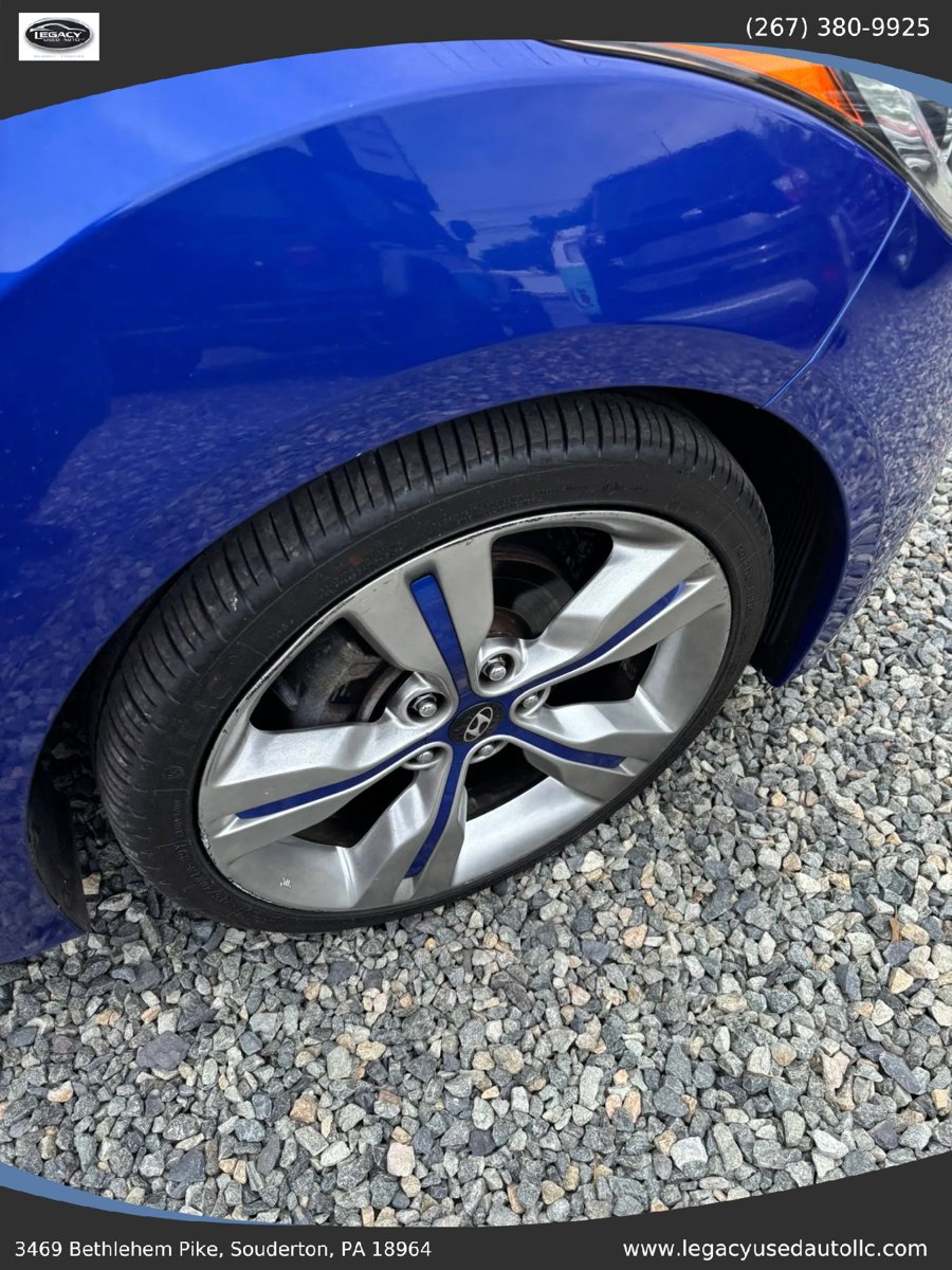 Used 2012 Hyundai Veloster w/ Style Pkg FWD image 36