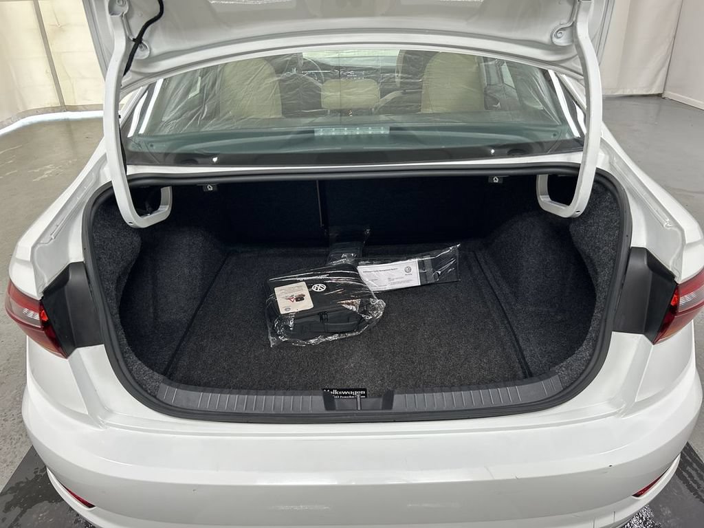Used 2019 Volkswagen Jetta SEL FWD image 22