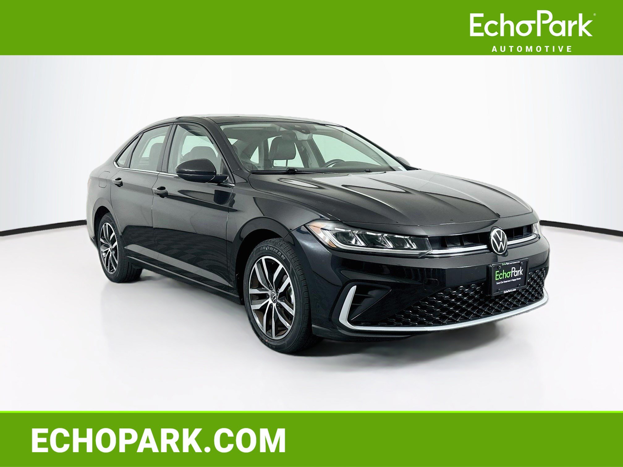 Used 2025 Volkswagen Jetta SE