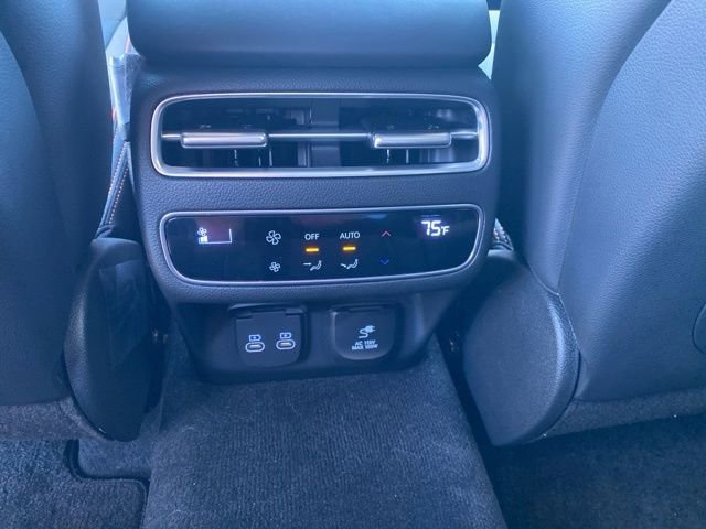 Used 2026 Genesis GV70 2.5T Sport Prestige image 17