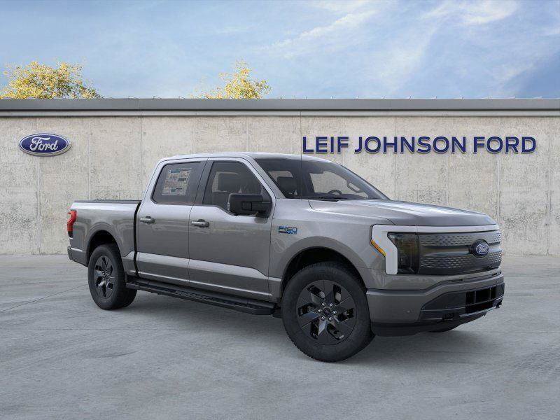 New 2025 Ford F150 Lightning Flash AWD/4WD image 7