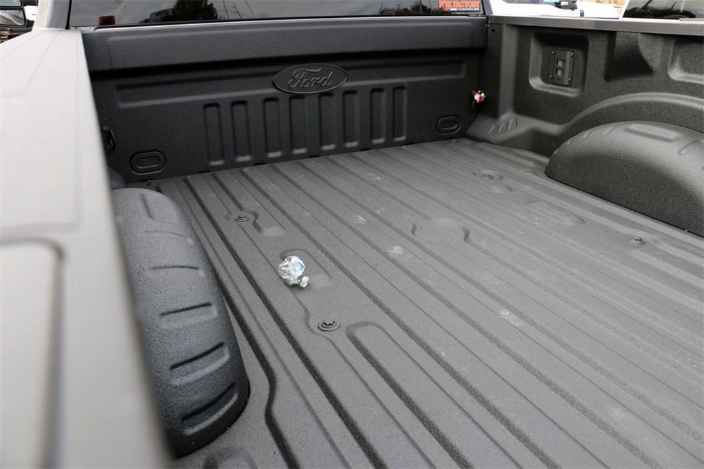 New 2026 Ford F250 Lariat w/ Black Appearance Package image 11