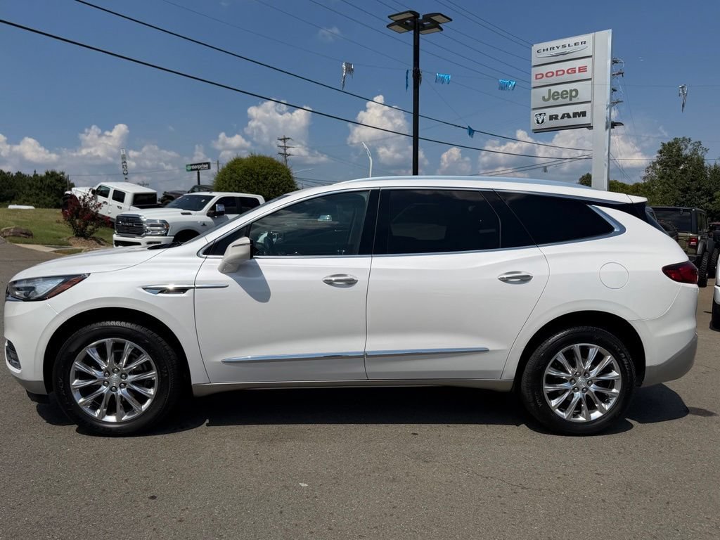 Used 2021 Buick Enclave Premium w/ Sun and Sites Package AWD/4WD image 6