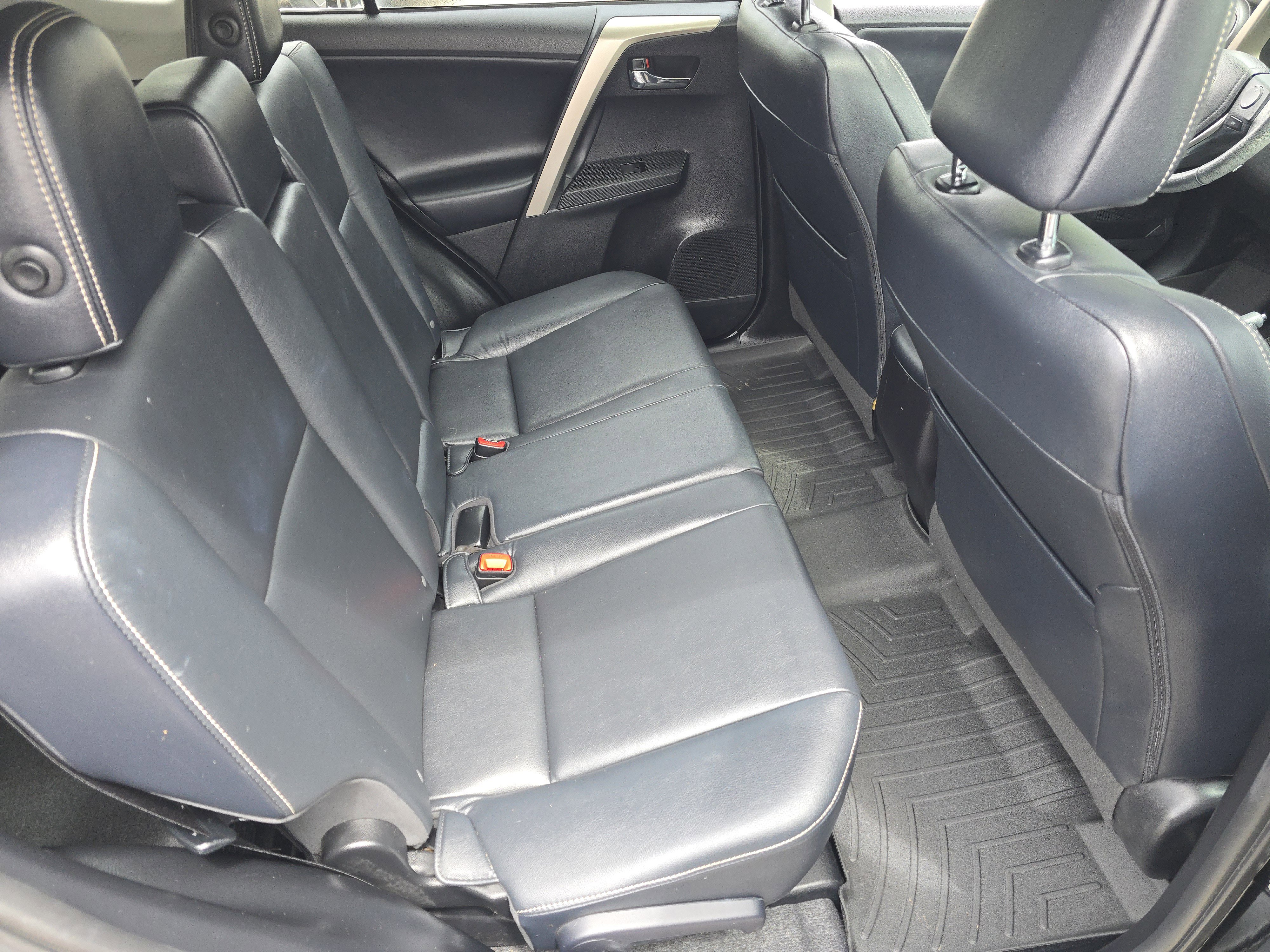 Used 2015 Toyota RAV4 Limited w/ Technology Package FWD image 23