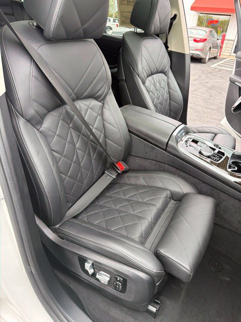 Used 2024 BMW X7 xDrive40i AWD/4WD image 27