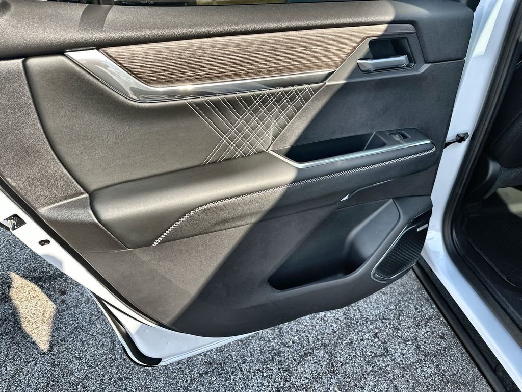 New 2026 GMC Acadia Denali w/ Super Cruise Package image 15