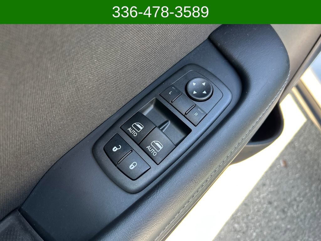 Used 2022 Dodge Challenger R/T w/ Blacktop Package image 11