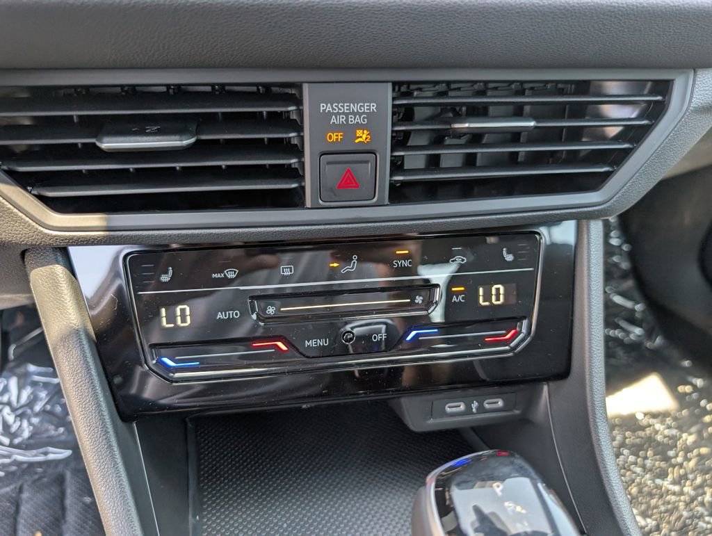 New 2025 Volkswagen Jetta Sport image 13