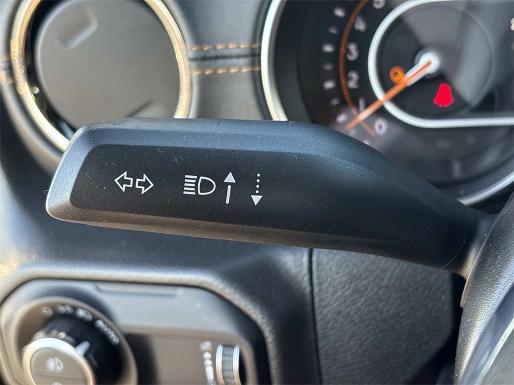 Used 2023 Jeep Gladiator Overland image 29