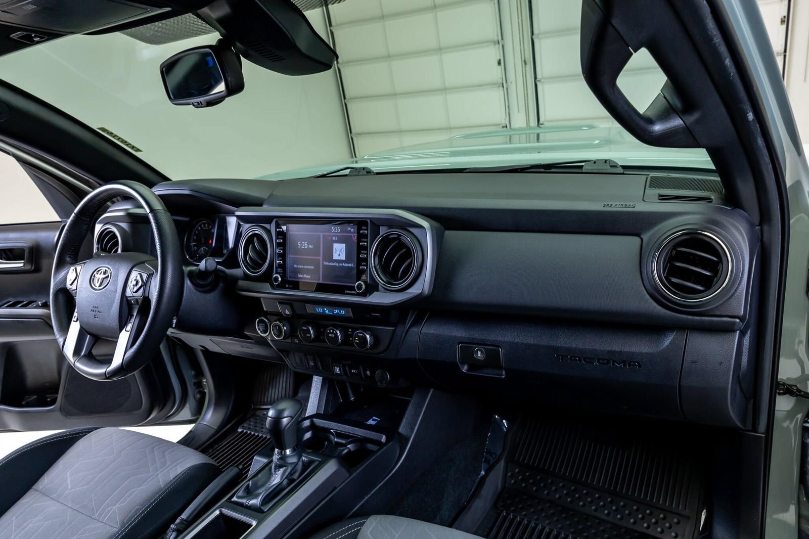 Used 2022 Toyota Tacoma TRD Sport AWD/4WD image 18