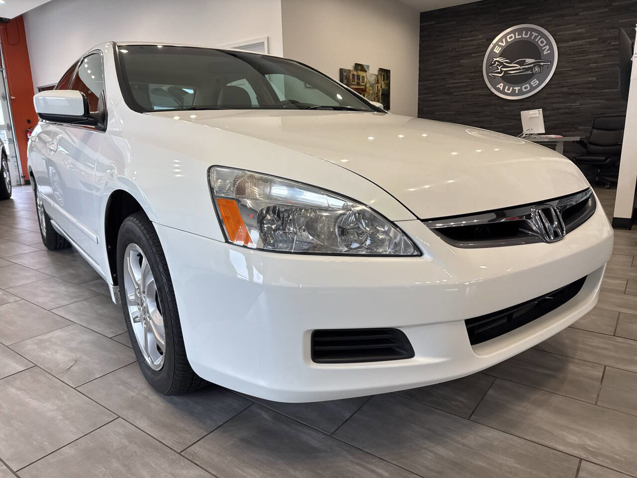 Used 2006 Honda Accord SE image 2