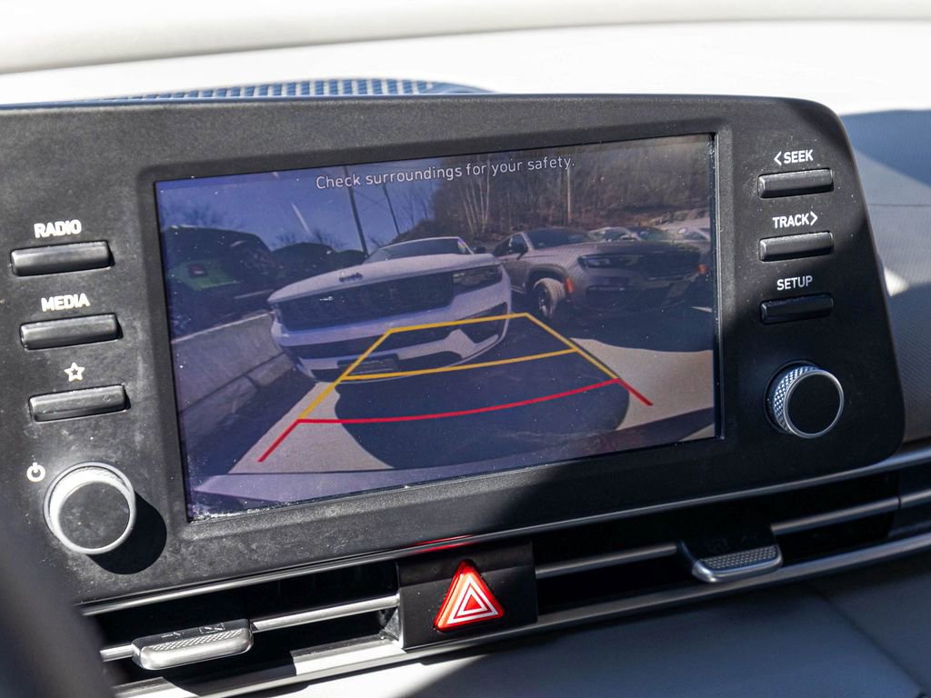 Used 2023 Hyundai Elantra SEL w/ Cargo Package image 19