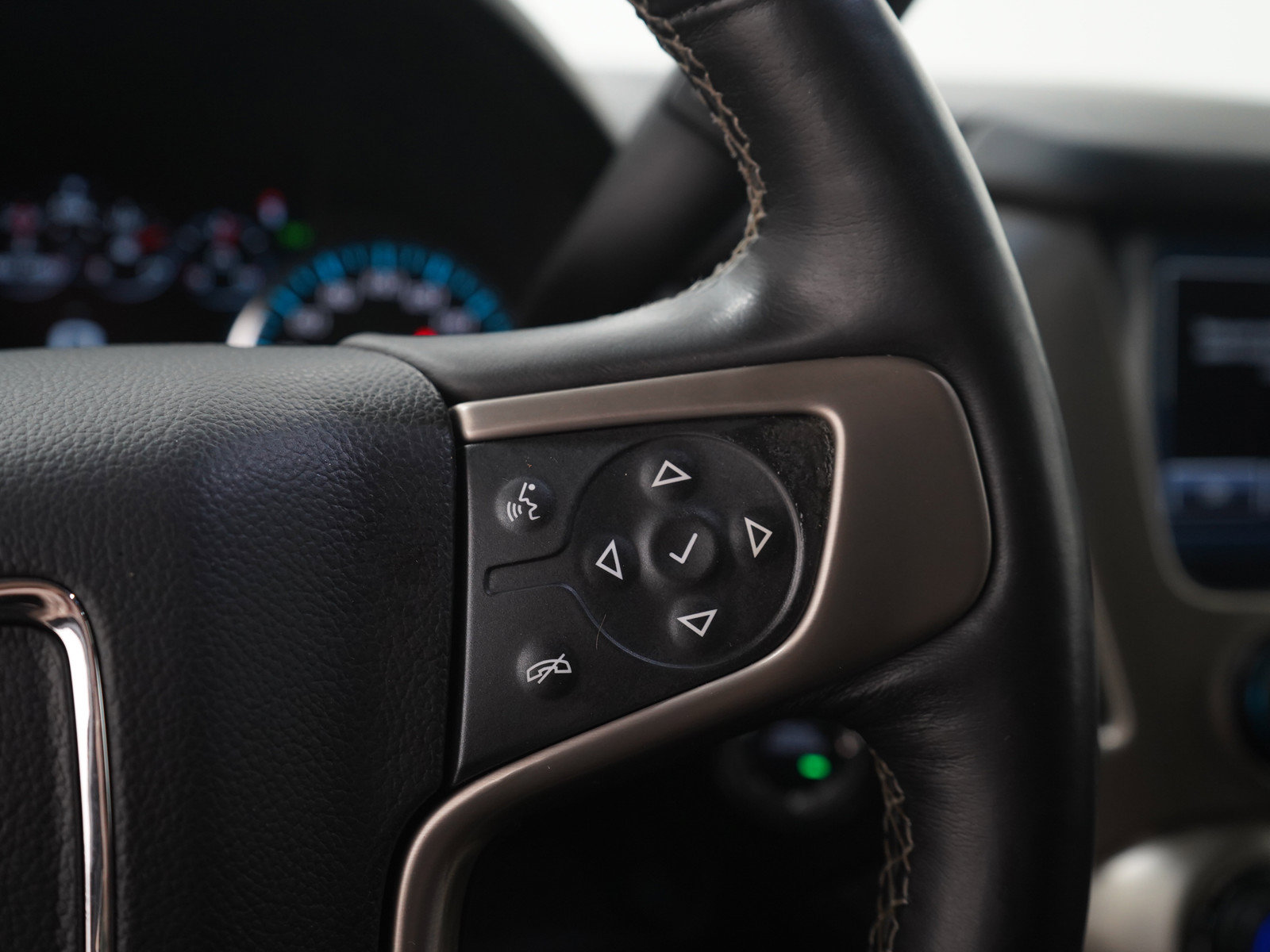 Used 2018 GMC Yukon Denali AWD/4WD image 32
