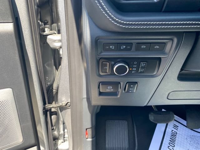 New 2023 Ford F150 Lightning Platinum AWD/4WD image 20