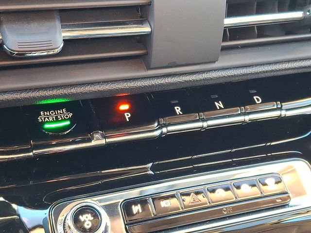 Used 2025 Lincoln Corsair FWD image 14