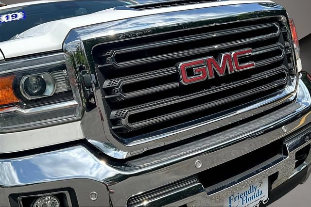 Used 2019 GMC Sierra 2500 SLT w/ Driver Alert Package AWD/4WD image 34
