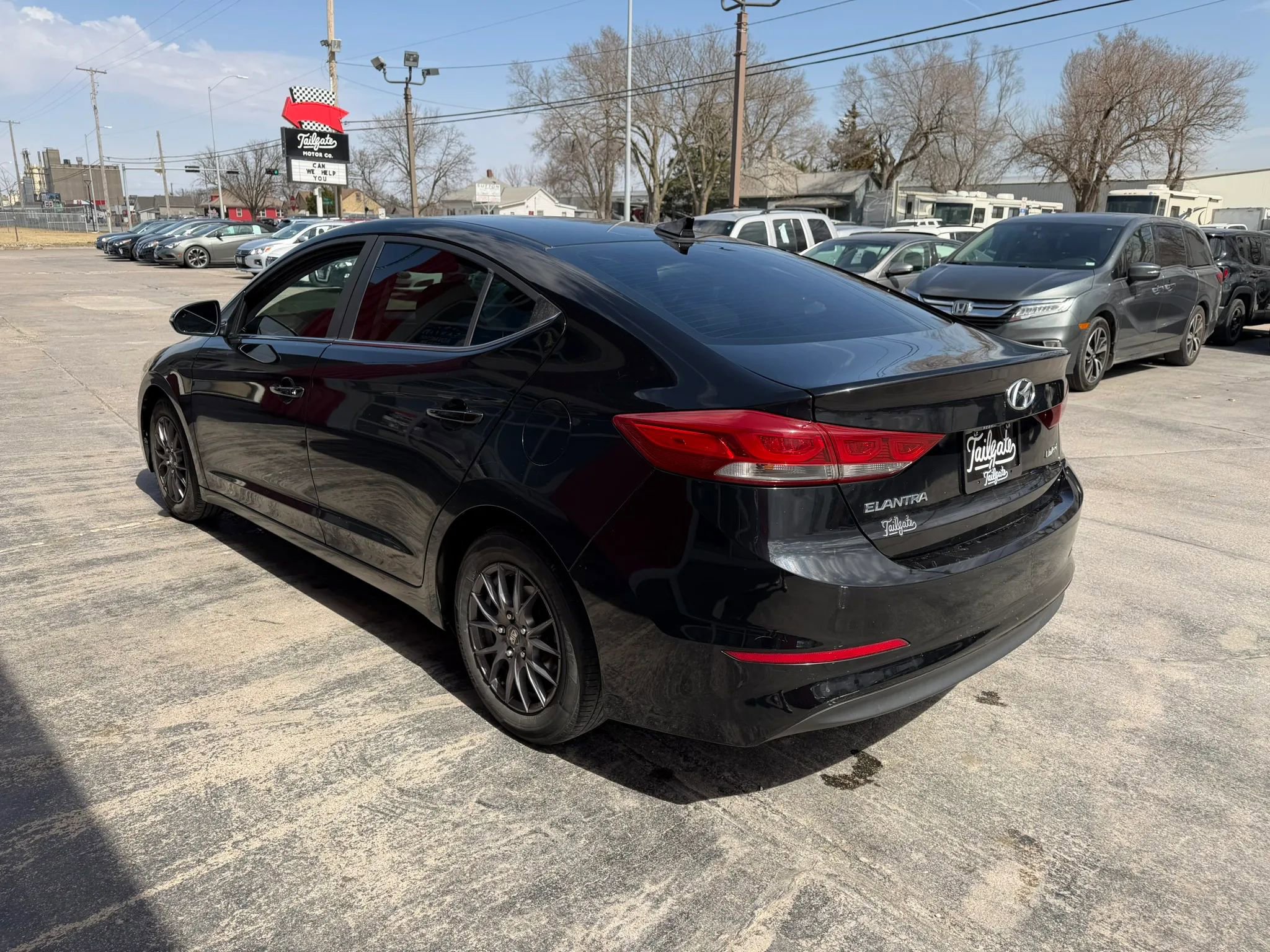 Used 2018 Hyundai Elantra Limited FWD image 5