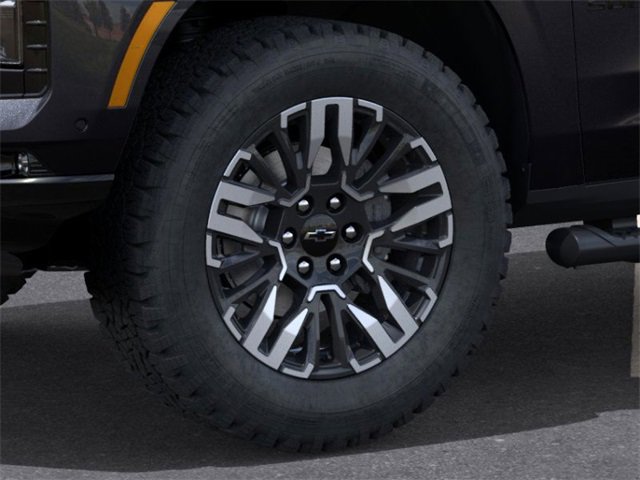 New 2026 Chevrolet Suburban Z71 image 9