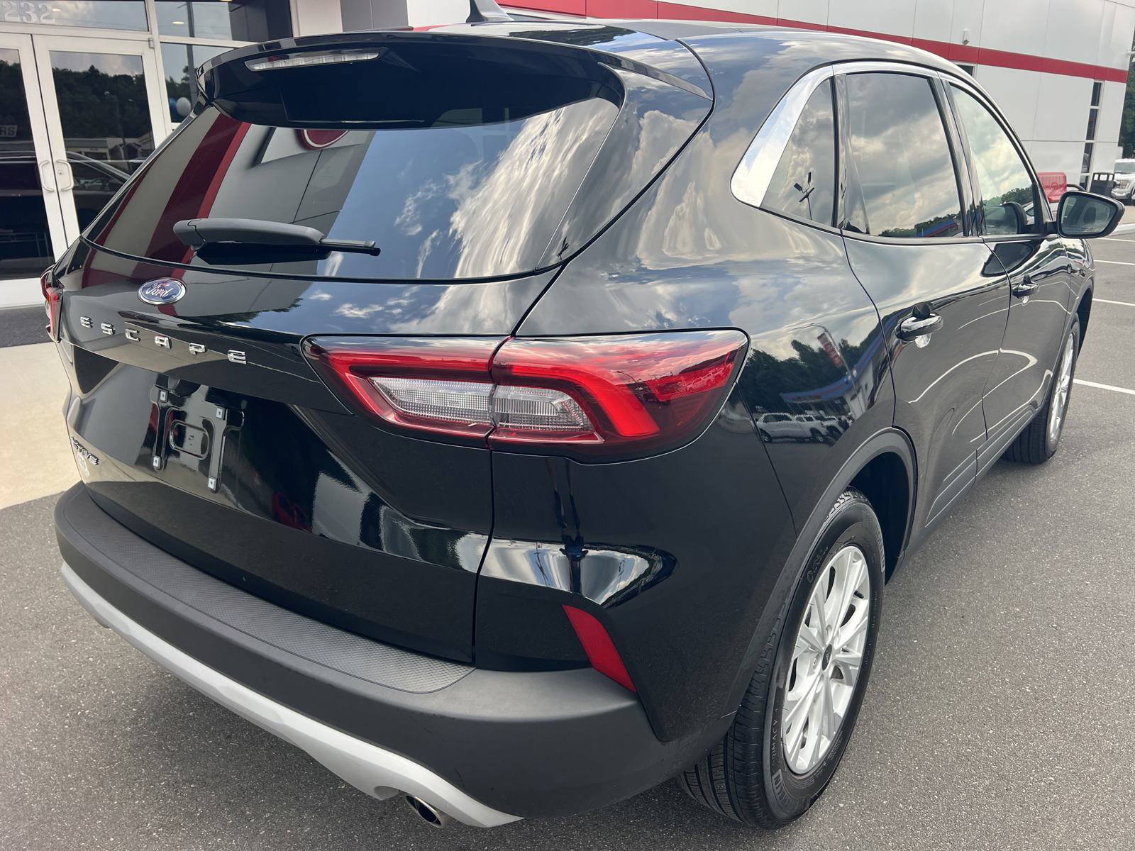 Used 2024 Ford Escape Active image 8