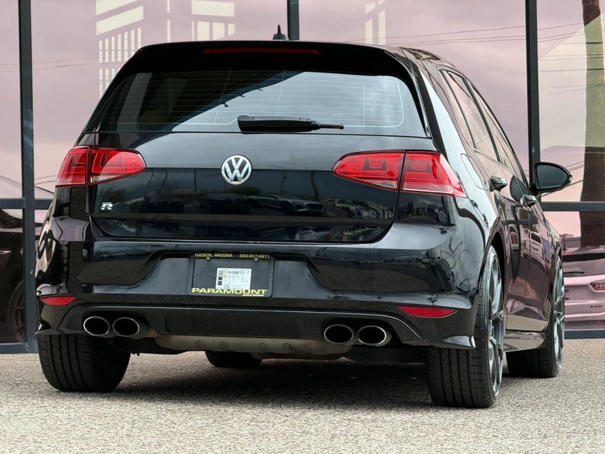 Used 2017 Volkswagen Golf R 4-Door AWD/4WD image 11