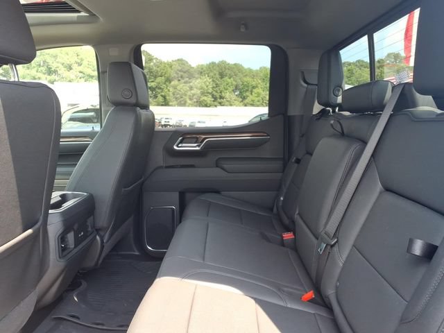 Used 2025 Chevrolet Silverado 1500 LT Trail Boss w/ Convenience Package II AWD/4WD image 7