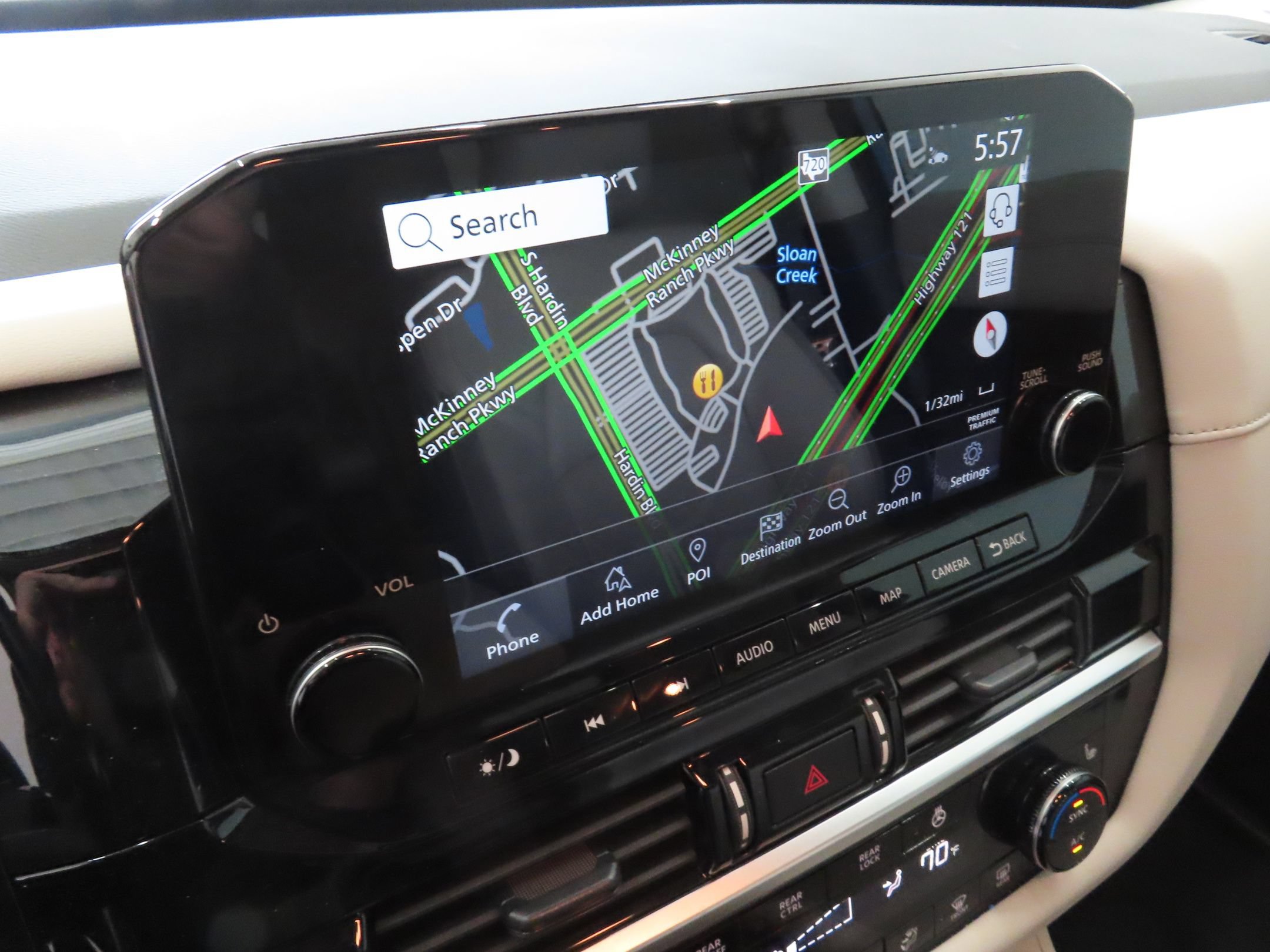 Used 2023 Nissan Pathfinder SL w/ SL Premium Package FWD image 19